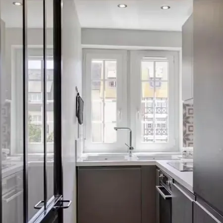 Castel Saint Clair Prestige - 2 - Hyper Centre דירה דוביל